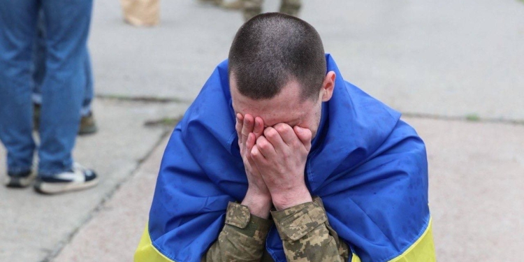 Перед Великоднем з полону повернули 182 українців: більшість – захисники Маріуполя