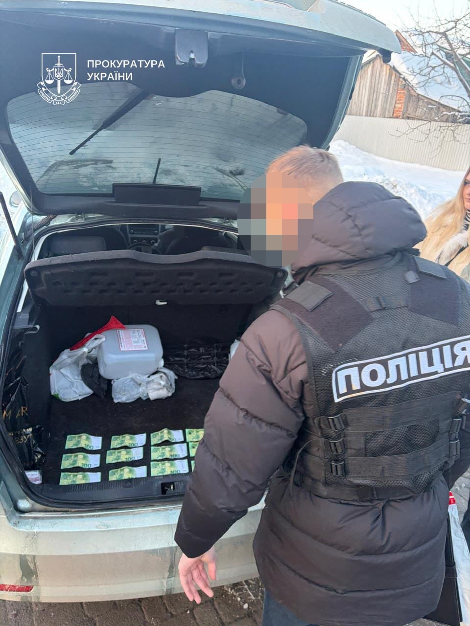 через кордон