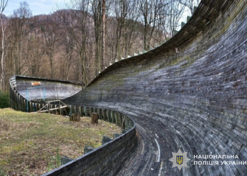 Службова недбалість, що спричинила смерть дитини: слідчі поліції Тернопільщини повідомили про підозру