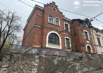 порятунку однієї з найцінніших архітектурних перлин