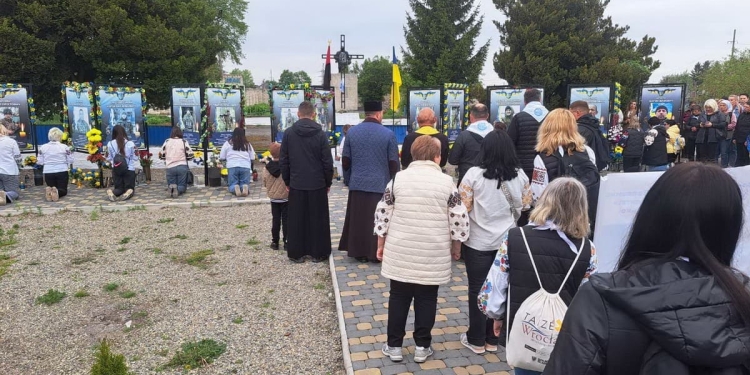 Сила материнського слова: у Зарваниці відбулася ХІХ піша проща спільноти «Матері в молитві»