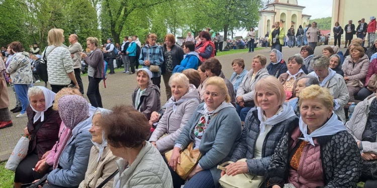 Сила материнського слова: у Зарваниці відбулася ХІХ піша проща спільноти «Матері в молитві»