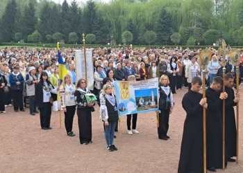 Матері в молитві