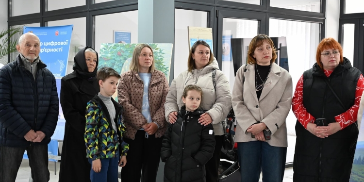 Мистецтво, що стало вічністю: у Ланівцях погасили марку на честь полеглого воїна та художника Олега Яцули