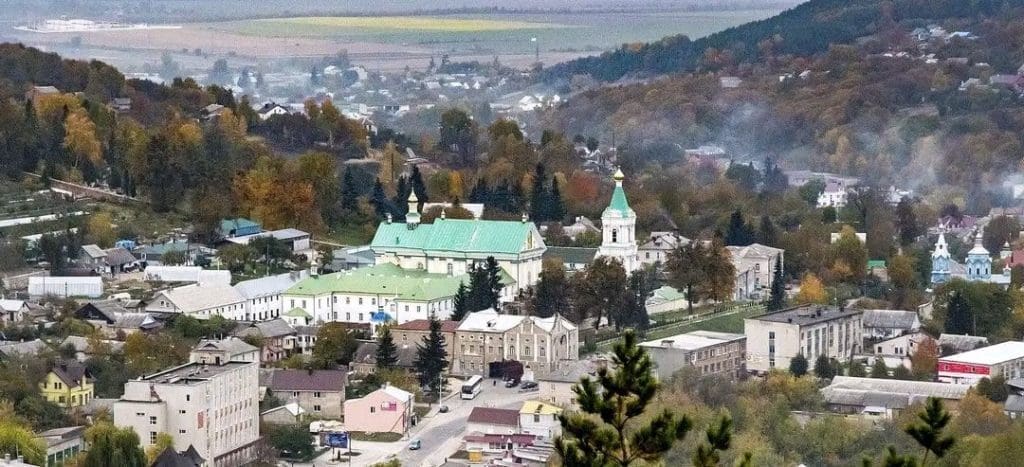 повернення у власність держави комплексу споруд Богоявленського жіночого монастиря