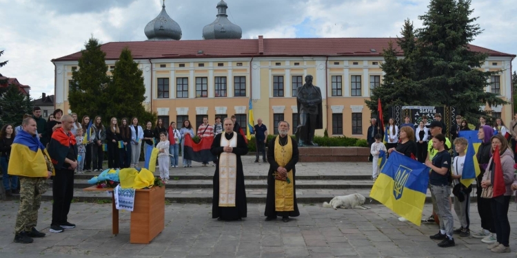 Збаражчина зустріла звільнених з полону Героїв (Фото)