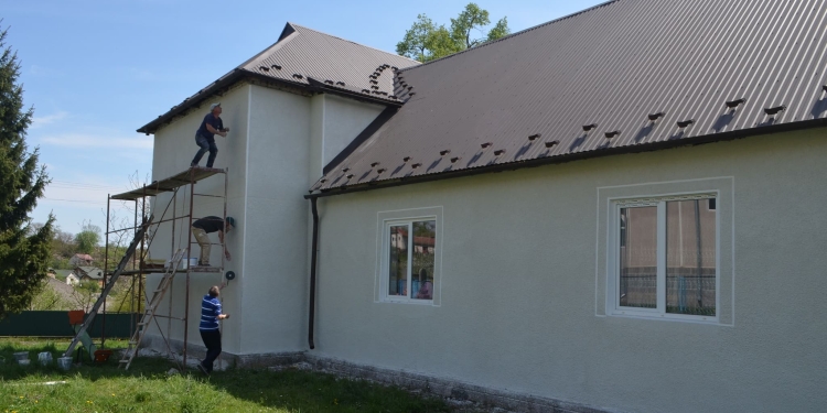 На Чортківщині за гроші громади відремонтували сільський клуб