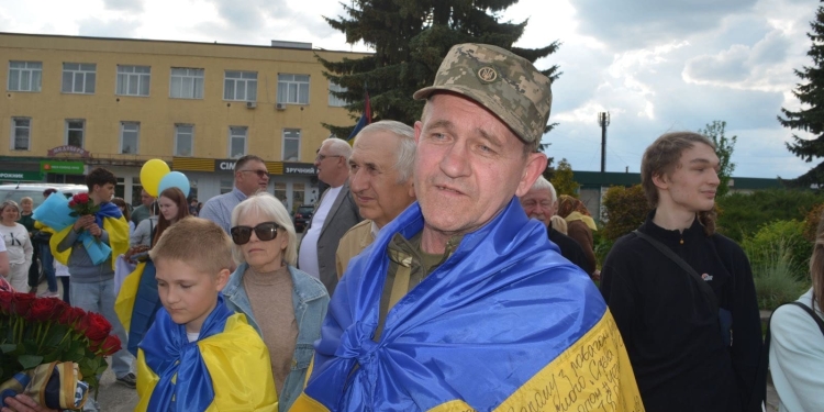 Збаражчина зустріла звільнених з полону Героїв (Фото)