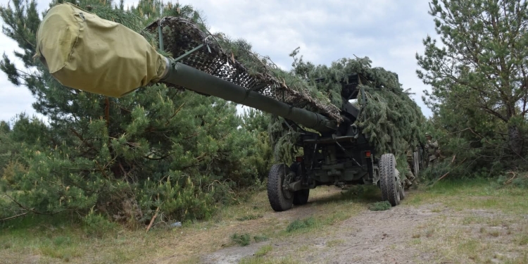 Воїнів тернопільскої артбригади посвятили в артилеристи після бойових стрільб із «Богдани»