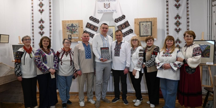 Броня нескорених