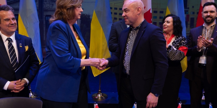 Тернопіль та канадська Міссісога офіційно стали містами-побратимами