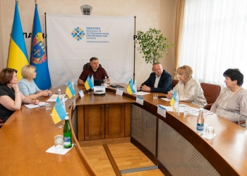 На Тернопільщині обговорили реформу шкільного харчування: з 1 вересня теплі обіди мають отримувати всі учні