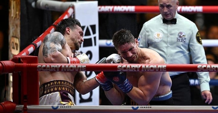 Усик нокаутував Верховена і став абсолютним чемпіоном світу з боксу