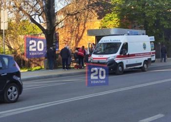 надавали невідкладну допомогу молодій жінці