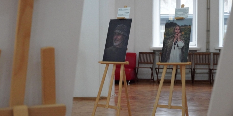 У Тернополі триває фотовиставка “SVIDOMI”