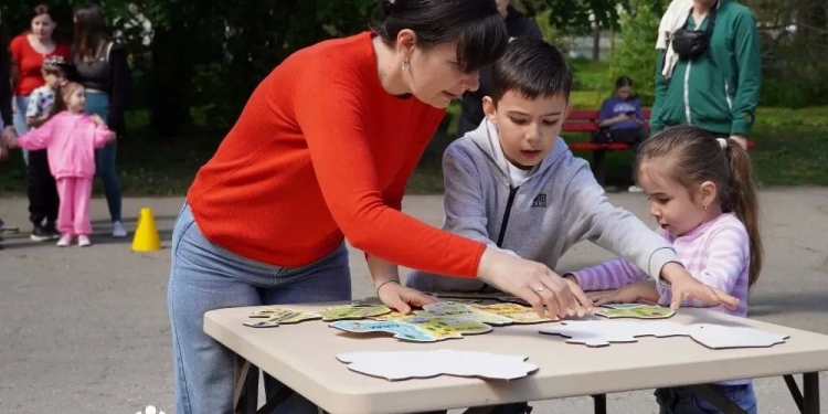 Спорт, драйв та дитячі усмішки: як у Тернополі пройшло свято «Мама може»