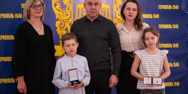 У Тернополі 21 загиблому військовому посмертно присвоїли звання «Почесний громадянин міста»