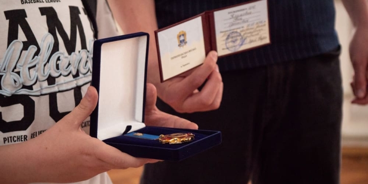 пам'ятна церемонія вшанування захисників