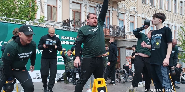 Тернопільські ветерани-поліцейські підкорили «Карпатський виклик»