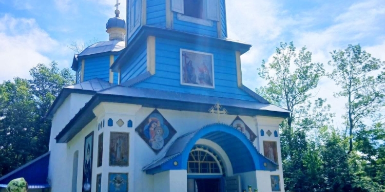 Служба, що буває двічі на рік: у стародавньому храмі на Даниловій горі провели святкове богослужіння
