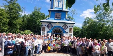 на вершині Данилової гори поблизу села Стіжок