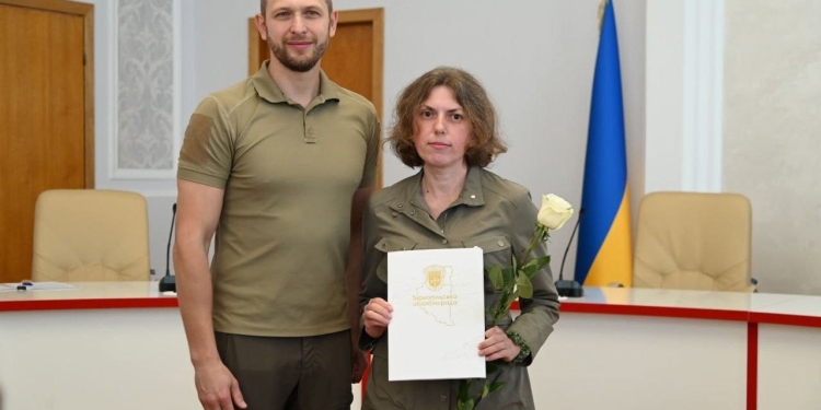 Голова Тернопільської облради Богдан Бутковський нагородив провідних медійників краю
