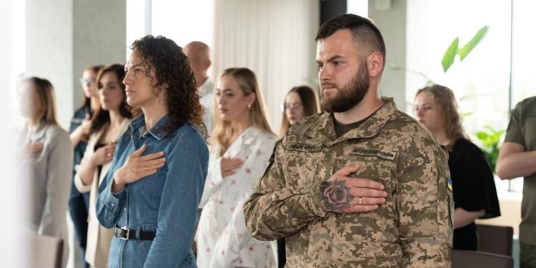 У Тернопільській обласній державній адміністрації нагородили комунікаційників та пресофіцерів силових відомств