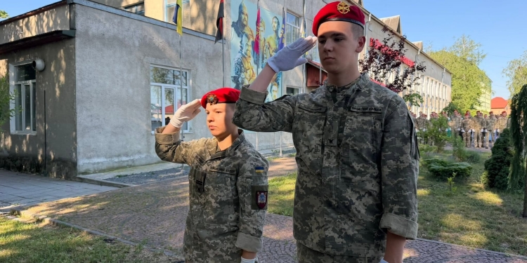 У Збаразькому замку відбувся випуск курсантів військового коледжу