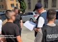 У Тернополі зaтримaли посaдовця ТЦК, який зa гроші знімaв людей з розшуку, – ДВБ Нaцполіції