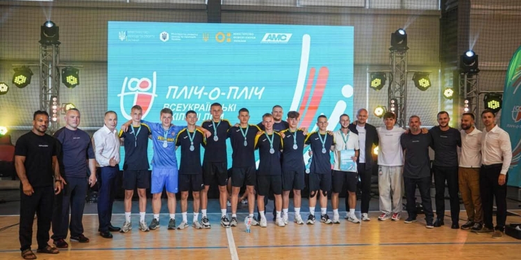здобули історичну перемогу