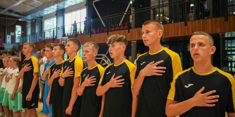 Футболісти з Тернопільщини здобули історичну «бронзу» всеукраїнського фіналу